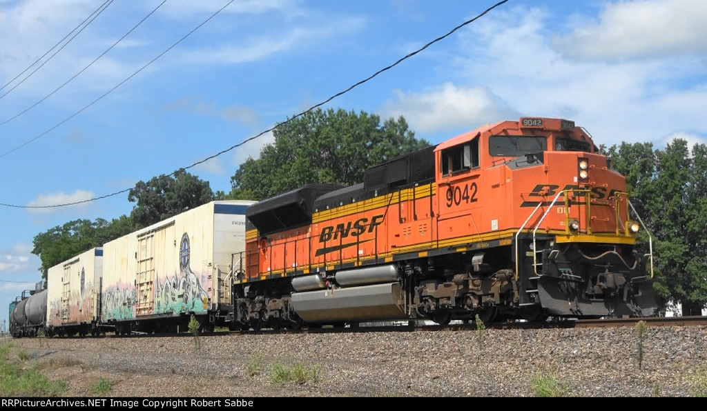 BNSF 9042 